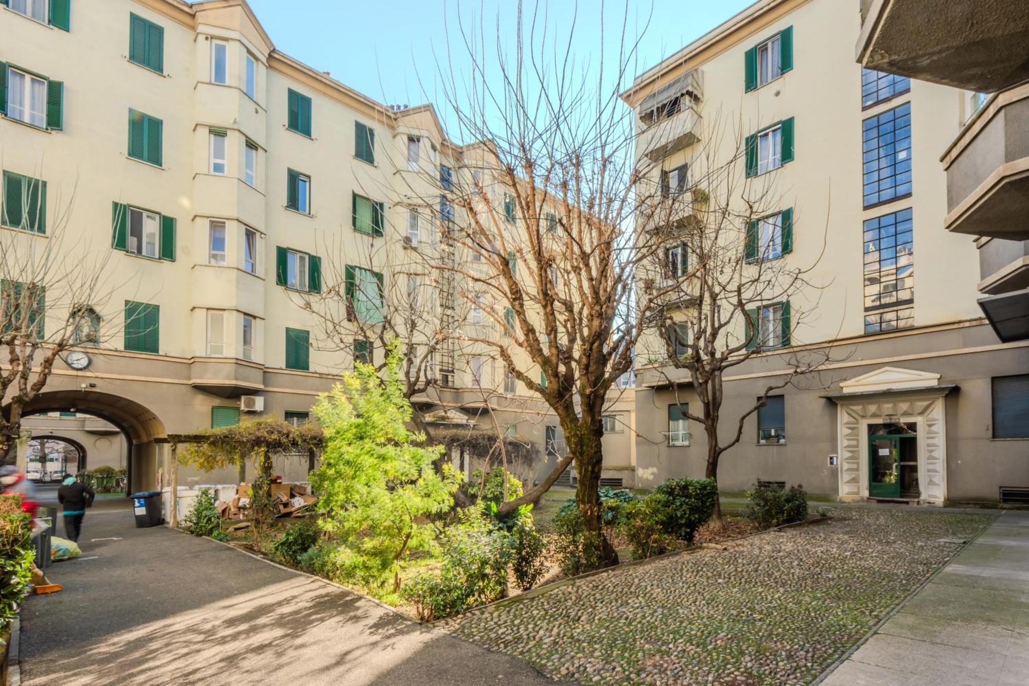 New And Functional Apartments Near The Metro Milan Luaran gambar
