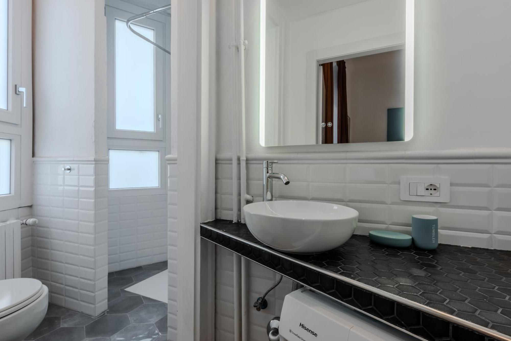 New And Functional Apartments Near The Metro Milan Luaran gambar