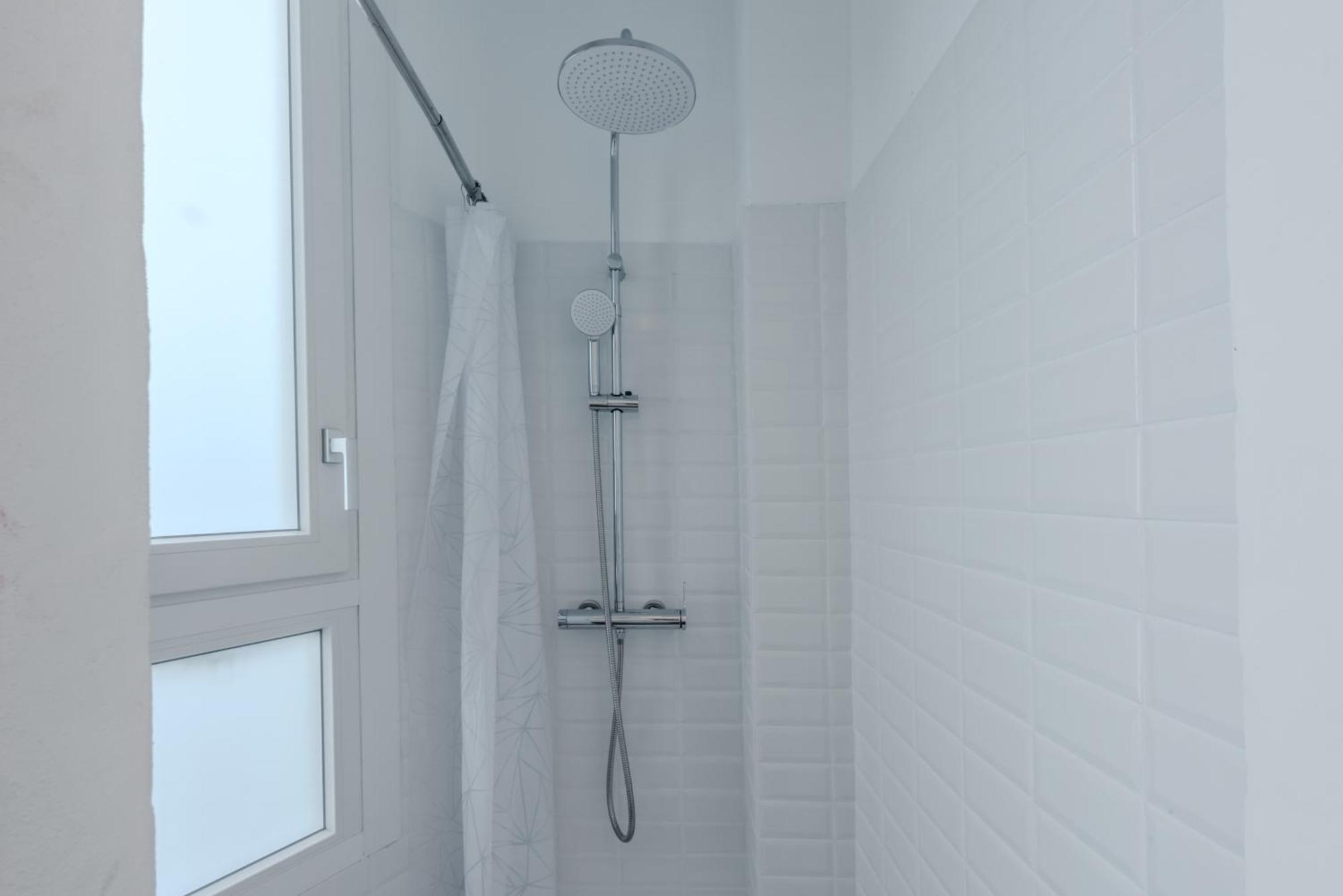 New And Functional Apartments Near The Metro Milan Luaran gambar