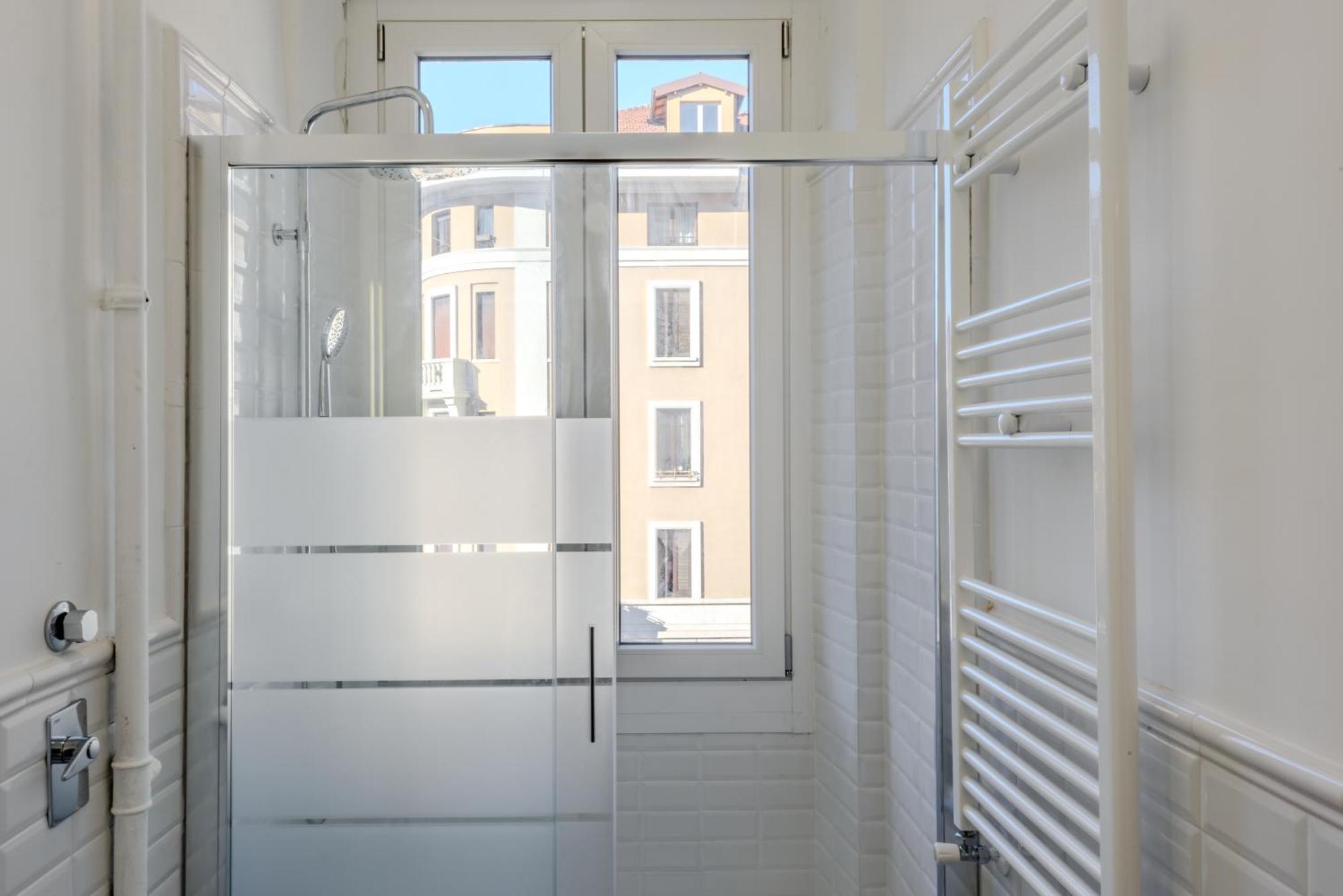New And Functional Apartments Near The Metro Milan Luaran gambar